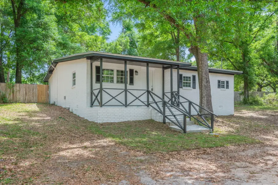 165 Smith Street, Crestview, FL 32539 - #2