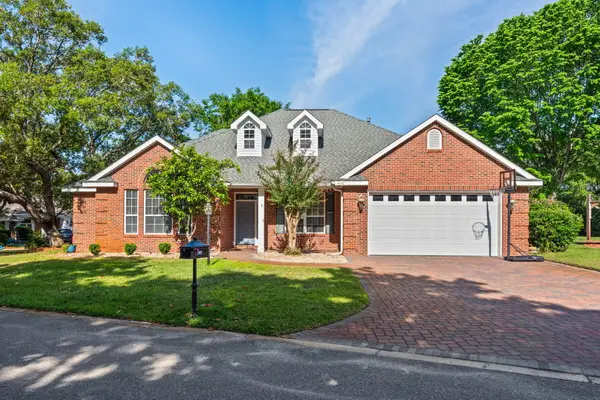 4250 Lost Horse Circle, Niceville, FL 32578