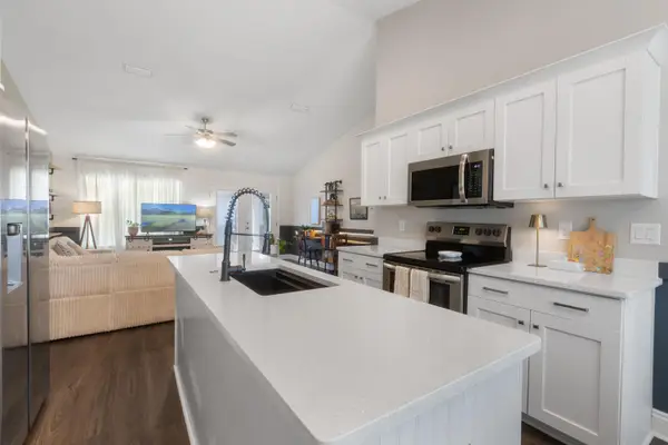 6042 Capitol Drive, Gulf Breeze, FL 32563