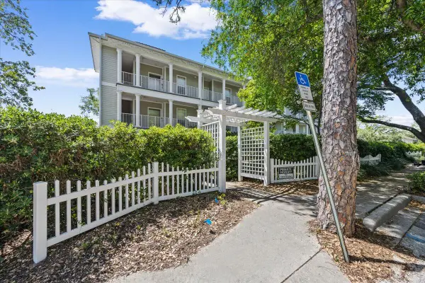 167 SE Brooks Street #102, Fort Walton Beach, FL 32548