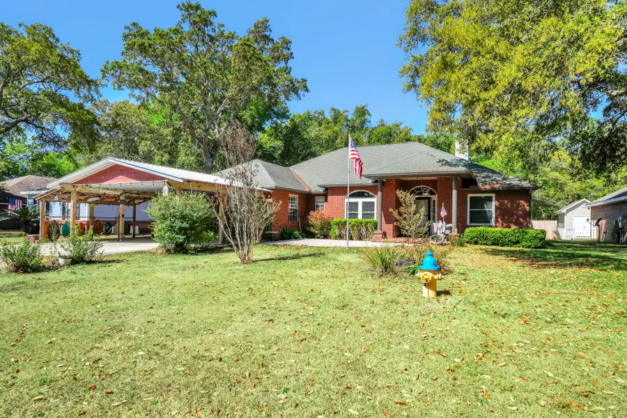 328 Chippewa Drive, Niceville, FL 32578 - #2