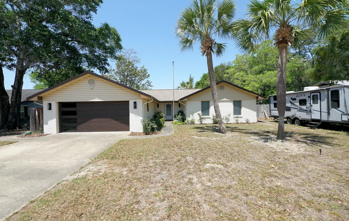 765 Saint Vincent Cove, Niceville, FL 32578 - #1