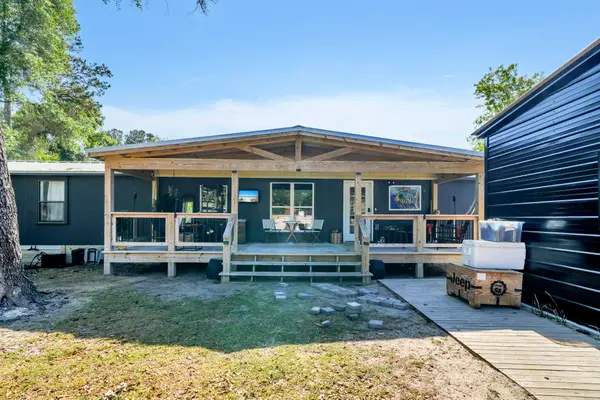 109 Trout Circle, Freeport, FL 32439