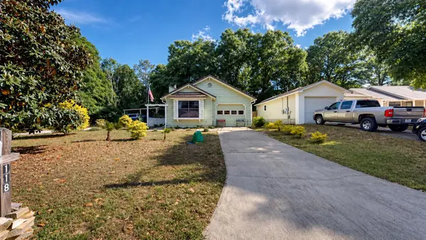 118 Fair Oaks Drive, Crestview, FL 32539