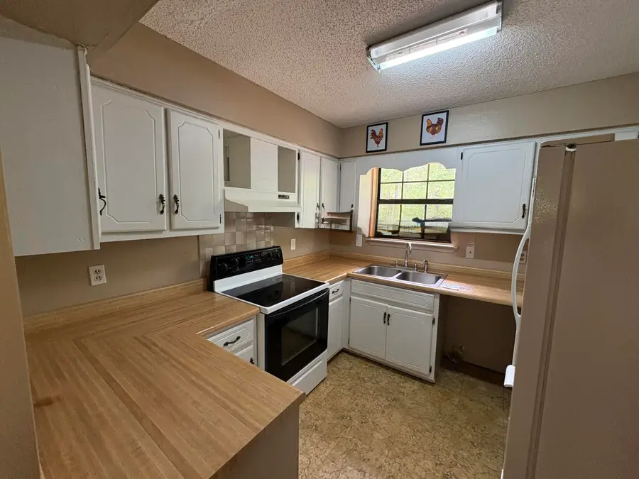 1655 U.s. 90, Baker, FL 32531 - #2