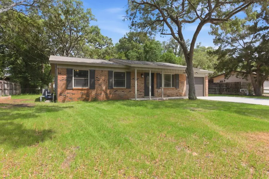 54 Berwick Circle, Shalimar, FL 32579 - #3