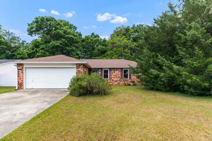 5518 Chantilly Circle, Milton, FL 32583 - #3