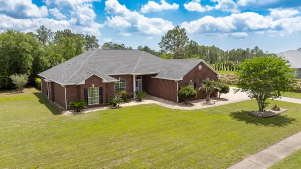 51 Tournament Lane, Freeport, FL 32439