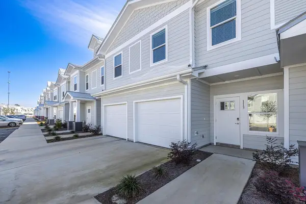 218 Date Palm Lane, Freeport, FL 32439