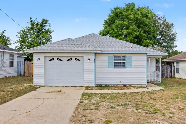 421 Apple Drive, Crestview, FL 32536