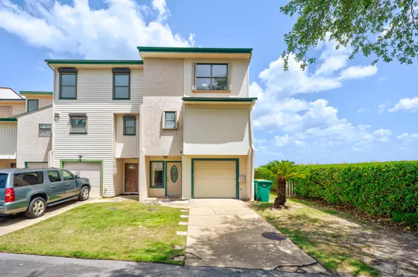 810 Eglin Parkway #1, Fort Walton Beach, FL 32547