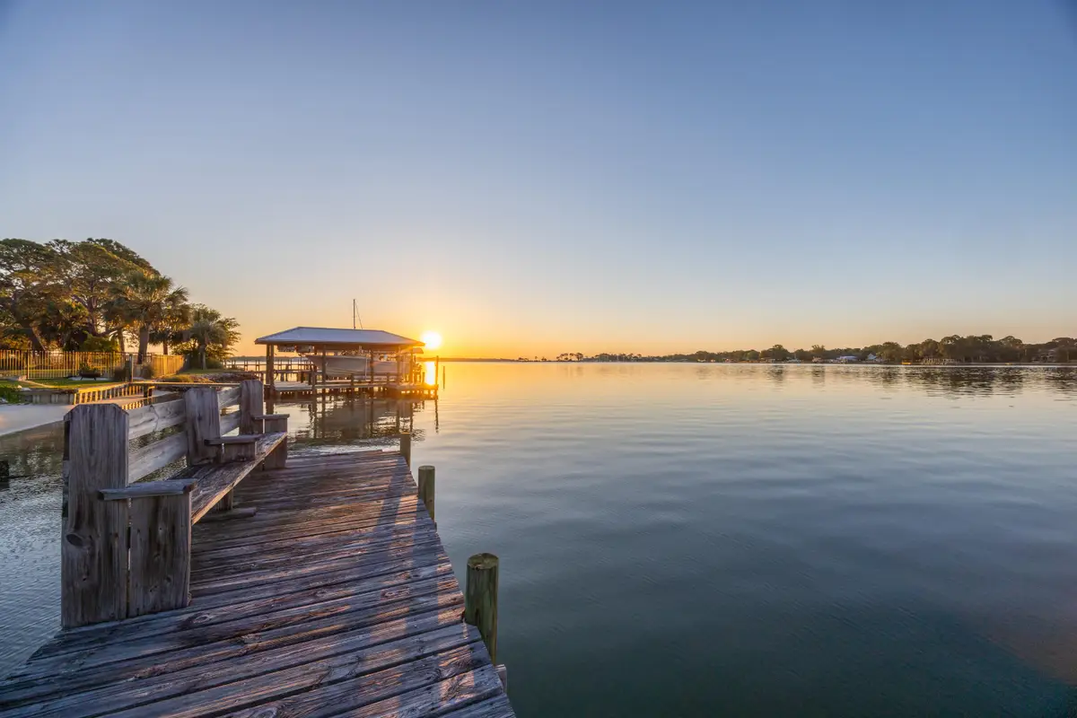 239 Beachview Drive, Fort Walton Beach, FL 32547 - #1