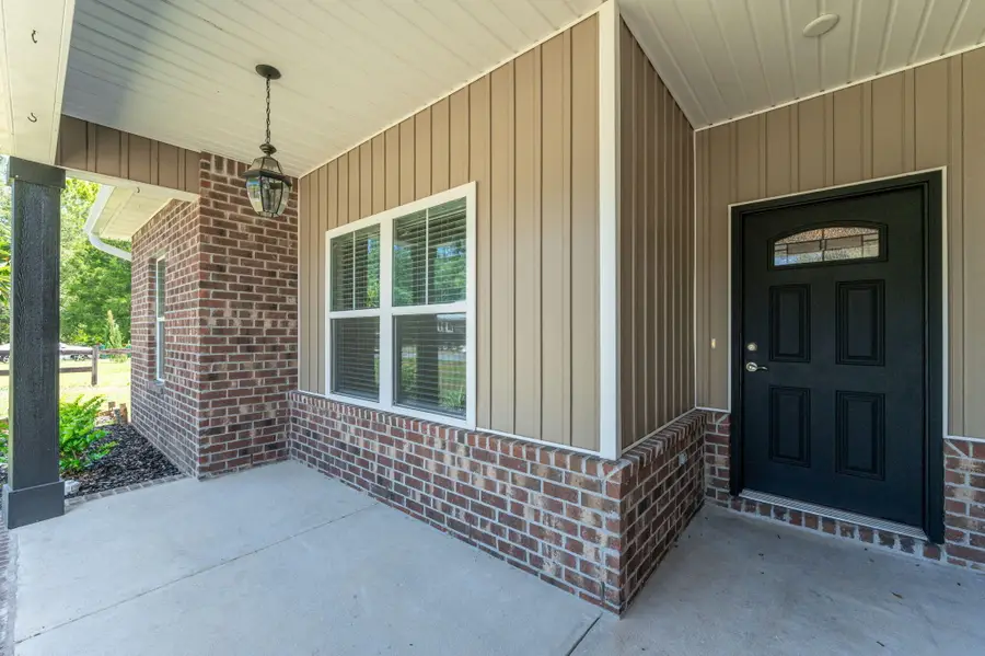 3156 Forrest Avenue, Crestview, FL 32539 - #3