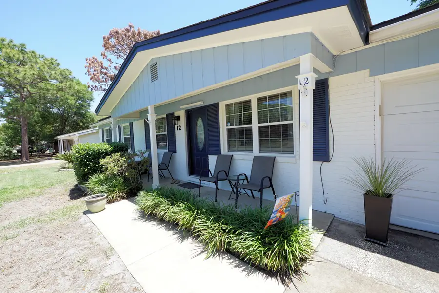 12 Berwick Circle, Shalimar, FL 32579 - #2