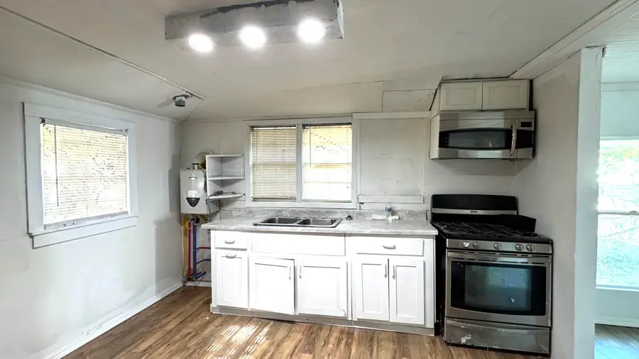 1018 S Wilson Street, Crestview, FL 32536 - #2