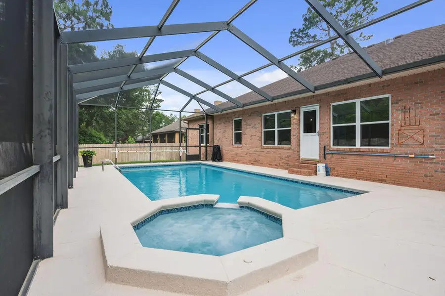 819 Coldwater Creek Circle, Niceville, FL 32578 - #2