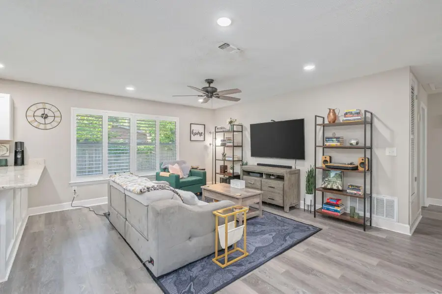 624 Ferretti Avenue, Fort Walton Beach, FL 32547 - #3