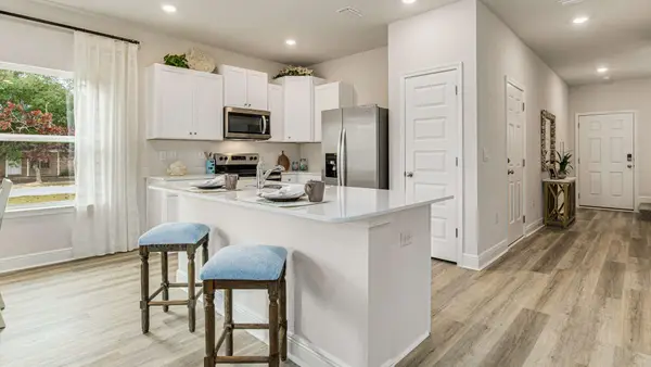 8542 Midtown Court, Navarre, FL 32566