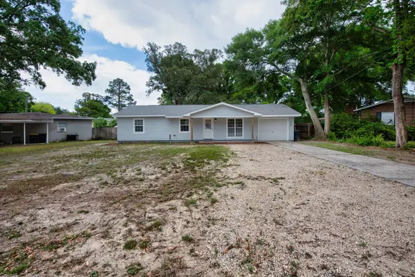 208 Moriarty Street, Fort Walton Beach, FL 32548