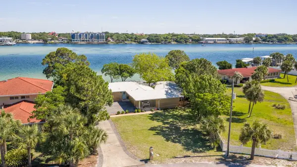 519 Dorado Avenue, Fort Walton Beach, FL 32548