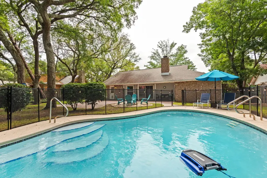 252 E Dominica Circle, Niceville, FL 32578 - #2
