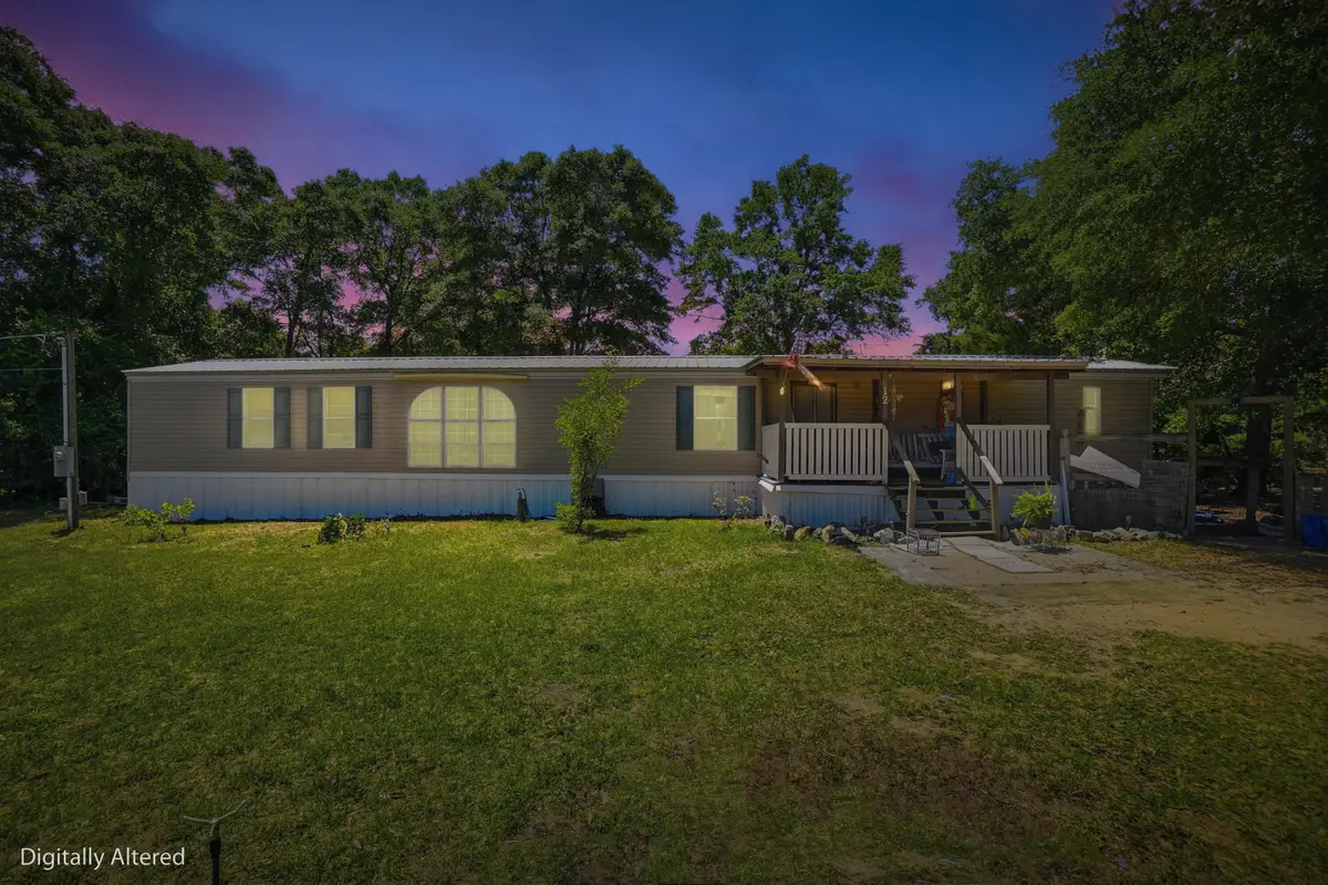 12 E Royal Palm Avenue, Defuniak Springs, FL 32433 - #1