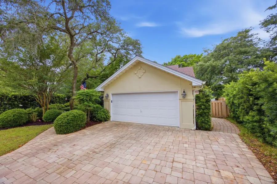 2807 Lee Trevino Court, Shalimar, FL 32579 - #3