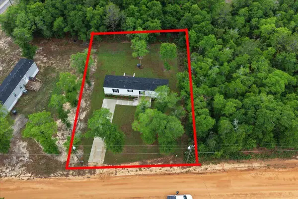45 Royal Palm Avenue, DeFuniak Springs, FL 32433