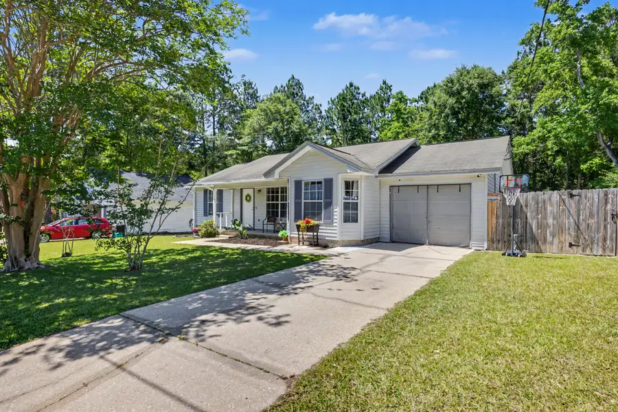 226 Southview Drive, Crestview, FL 32536 - #2