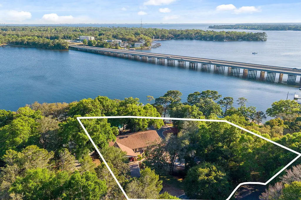 104 Bayou Drive, Niceville, FL 32578 - #1