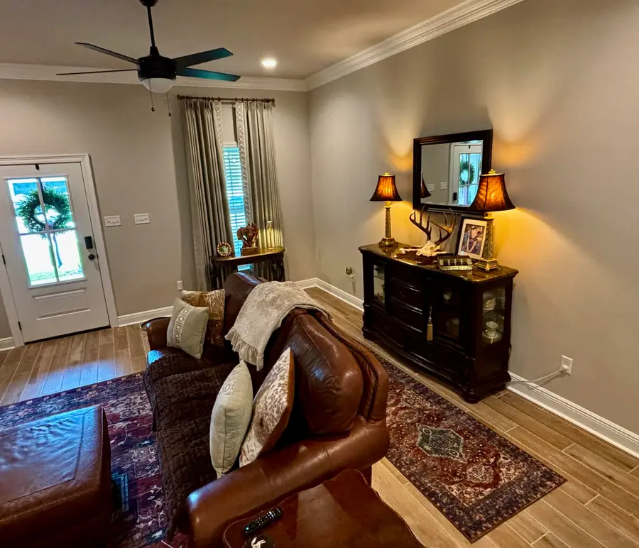 160 Hydrangea Boulevard, Freeport, FL 32439 - #2