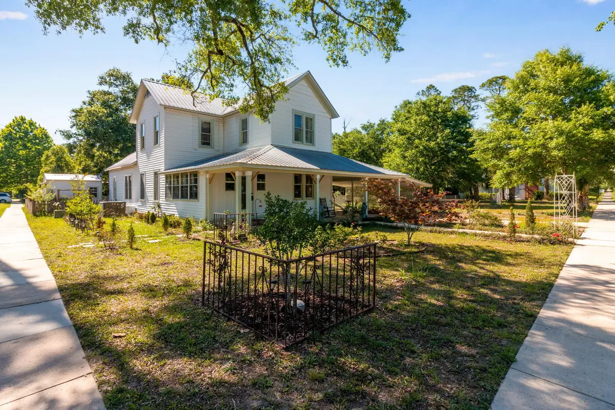 418 S 11th Street, Defuniak Springs, FL 32435 - #1