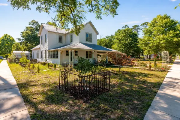 418 S 11th Street, DeFuniak Springs, FL 32435