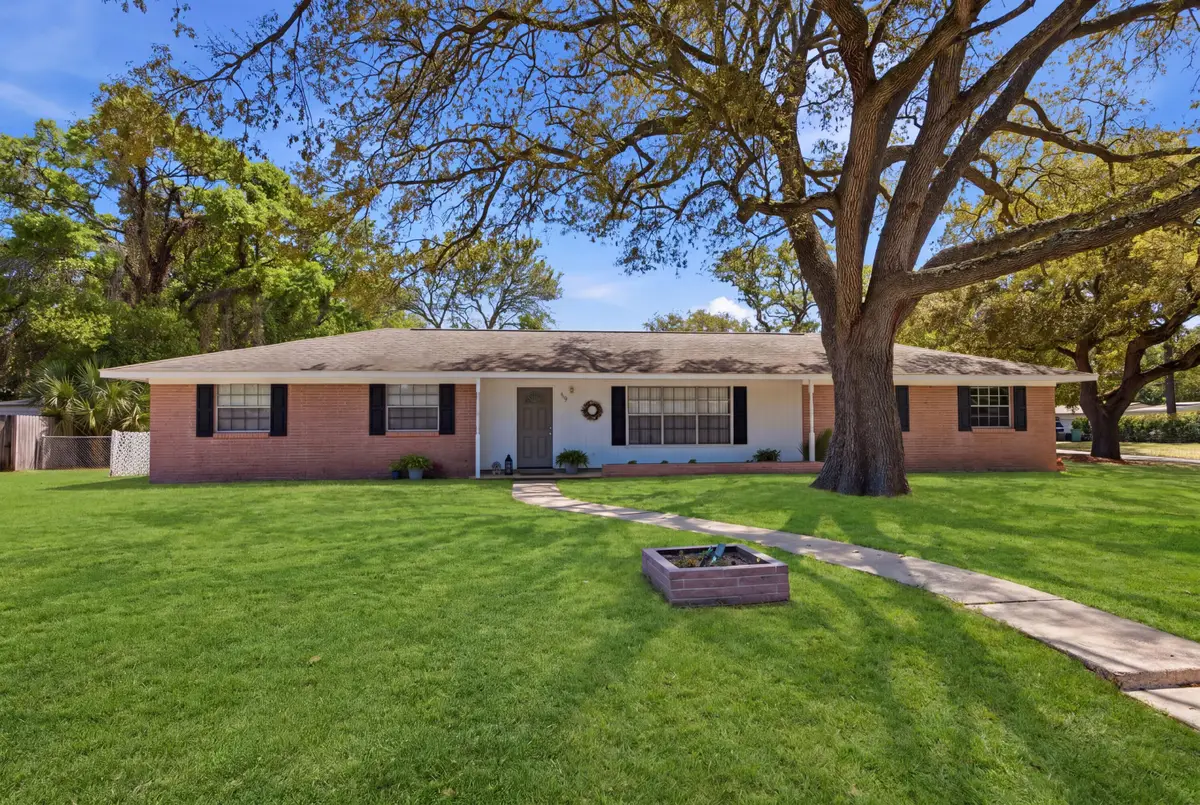 119 Jamestown Avenue, Fort Walton Beach, FL 32547 - #1