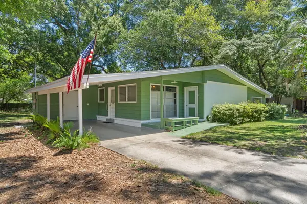 28 Magnolia Drive, Mary Esther, FL 32569