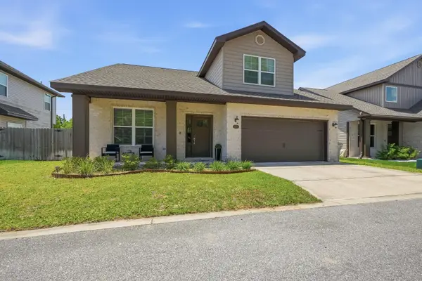 2331 Hadleigh Hills Court, Navarre, FL 32566