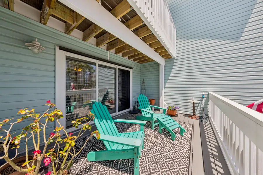 8522 Gulf Boulevard #APT 11, Navarre, FL 32566 - #3