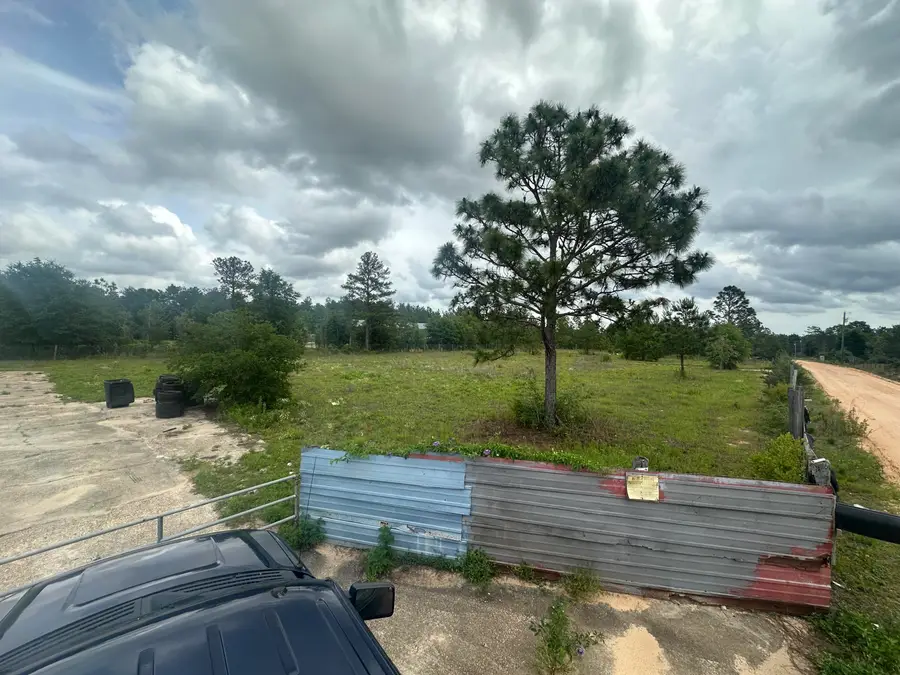 37 Ferreira Lane, Defuniak Springs, FL 32433 - #3