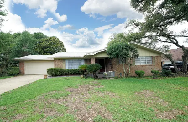 319 NW Briarwood Circle, Fort Walton Beach, FL 32548
