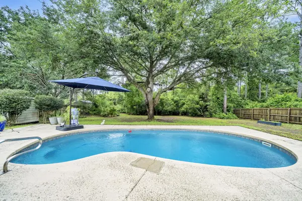 7548 Frankfort Street, Navarre, FL 32566