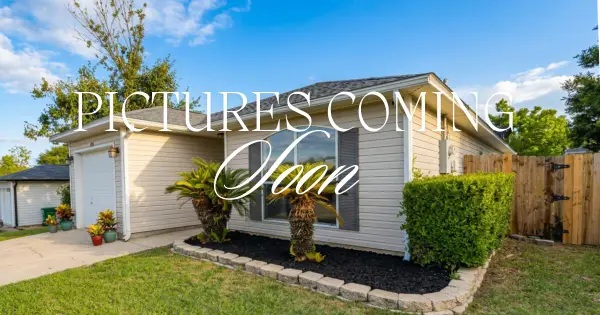105 Aqua Drive, Crestview, FL 32536