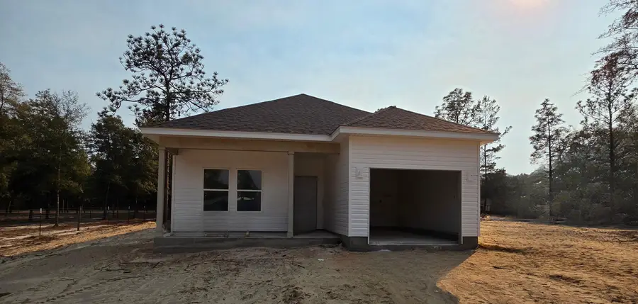 470 E Marigold East Avenue, Defuniak Springs, FL 32433 - #2