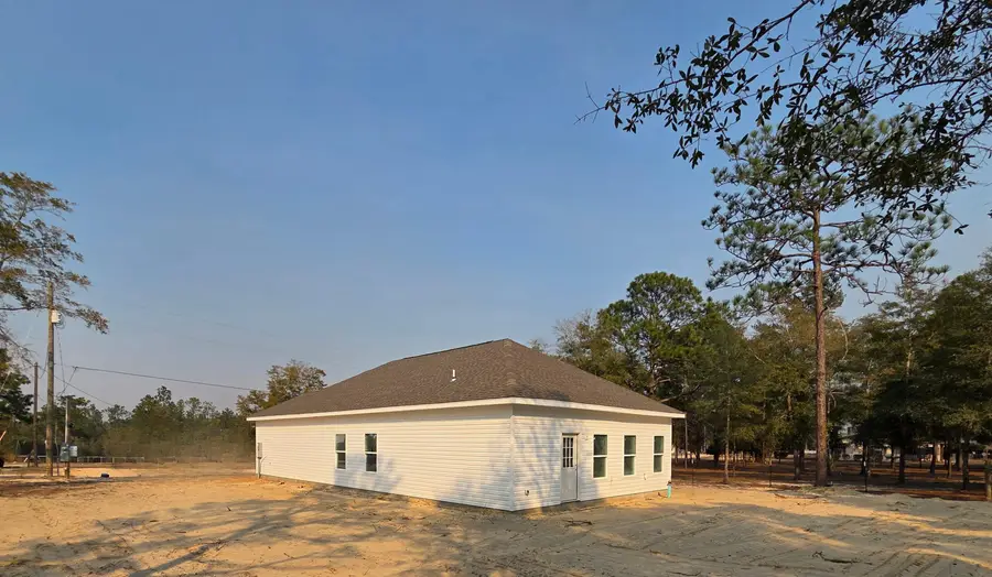 470 E Marigold East Avenue, Defuniak Springs, FL 32433 - #3