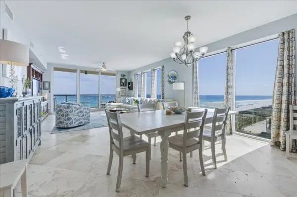 8477 Gulf Boulevard #APT 703, Navarre, FL 32566