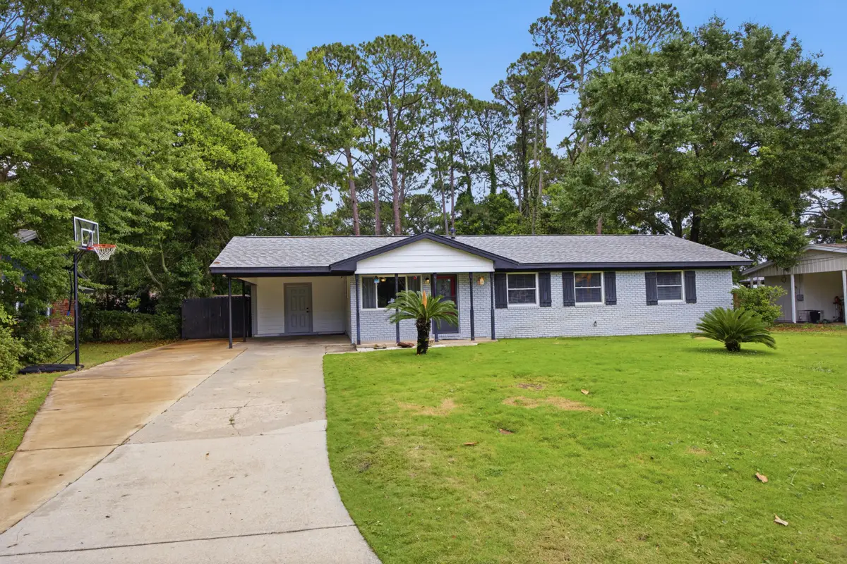 33 SW Temple Avenue, Fort Walton Beach, FL 32547 - #1