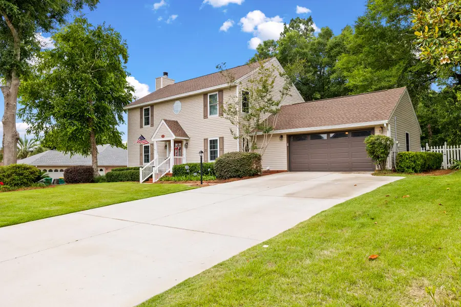 610 W Lynn Brook, Crestview, FL 32539 - #3