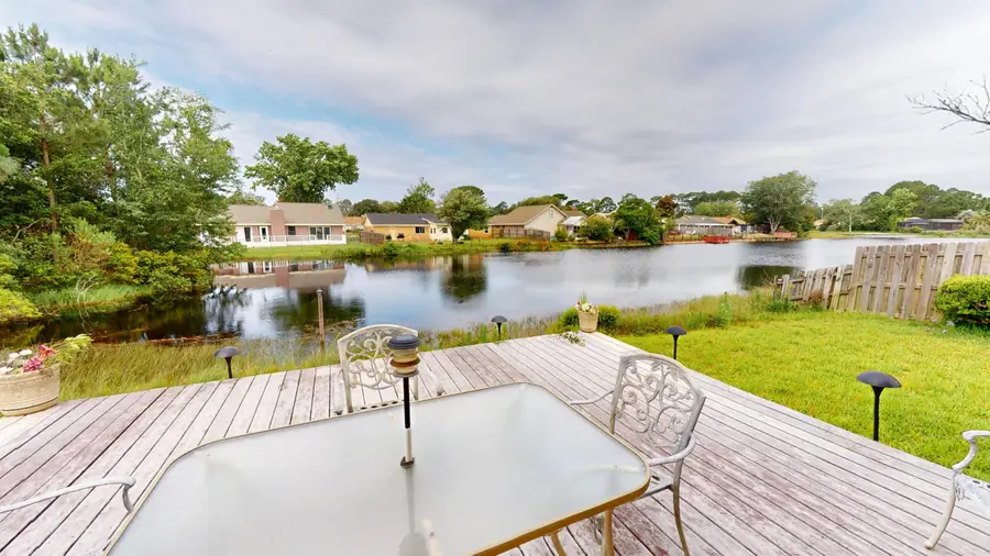 564 E Timberlake Drive, Mary Esther, FL 32569 - #2