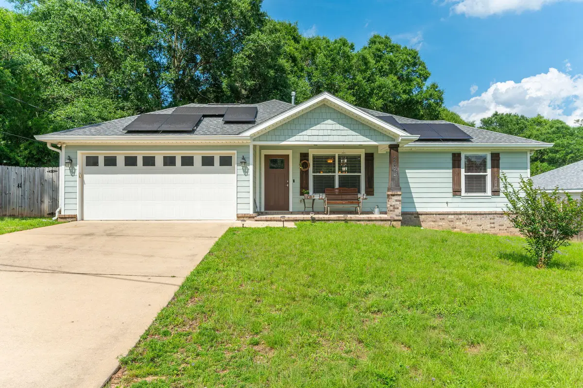 2025 N Pearl Street, Crestview, FL 32536 - #1
