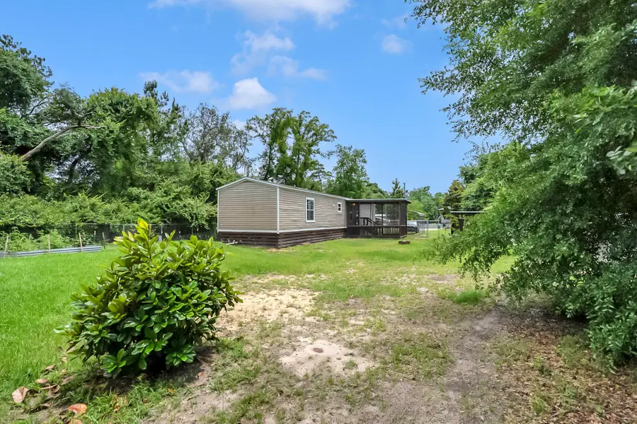 217 Palmetto Avenue, Freeport, FL 32439 - #3