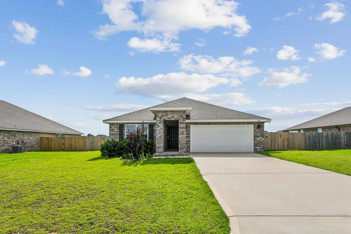 5529 Silverbell Drive, Milton, FL 32583 - #1